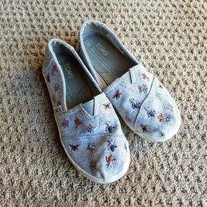 { TOMS } Alpargata Kids Shoes